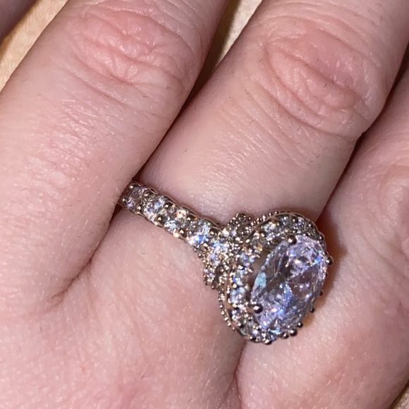 Vintage looking silver ring in size 7 - Picture 3 of 4